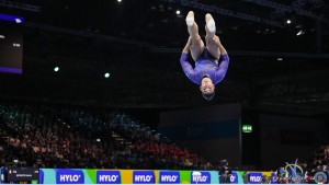 mix esposito manila ita sfe05117 copia simone ferraro ph